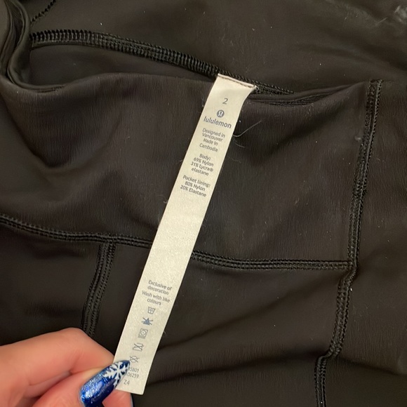 Lululemon NWOT Black Speed Up Crop 21" Sz 0 - Picture 8 of 8